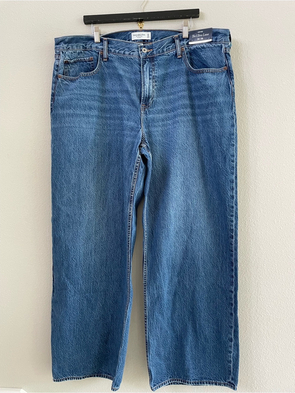 New NWT Abercrombie &Fitch The Ultra Loose Low Rise Curve Love 34 Long